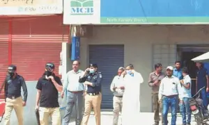 Robbers take away Rs5m in &lsquo;year&rsquo;s first bank heist&rsquo; in Karachi