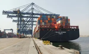 Gwadar Port cuts transit tariffs by up to 40pc