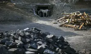 Four dead, five injured as coalmine in Thatta caves in