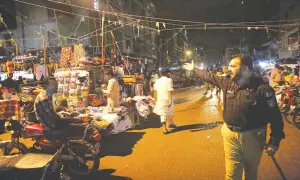 Sindh lifts bar on long business hours after several weeks