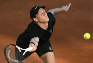 Sinner outplays Ruud to clinch record sixth successive Masters 1000 title