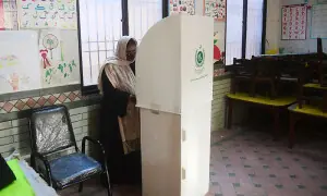 Proposal to raise voting age to 25 finds few takers