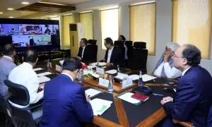 Provinces asked to raise Rs400bn more to meet IMF goals