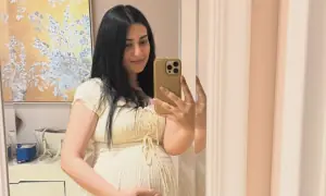 Sarah Khan shares glimpses into her pregnancy journey with her daughter Rania
