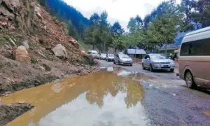 Stranded tourists leave for home as key road in Kohistan cleared