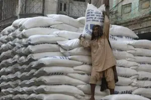 Pakistan Sugar Mills Association again seeks permission to export &lsquo;surplus&rsquo; sugar