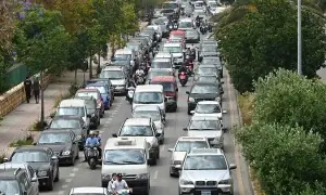 PHOTOS: Lebanese citizens flee Beirut in cars, on foot as Israel threatens strikes