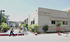 Woman gave birth in Karachi JPMC washroom, inquiry report confirms
