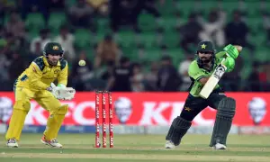 Shadab&rsquo;s effort in vain as Ellis, Short help Australia level series