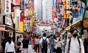 Japan&rsquo;s fertility rate falls again to record low