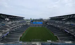 LA stadium workers threaten strike ahead of FIFA World Cup