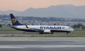 UK probes Ryanair over fees for parents to sit with children
