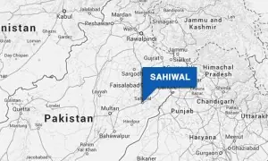 Lawyers, district admin stand-off in Sahiwal turns violent