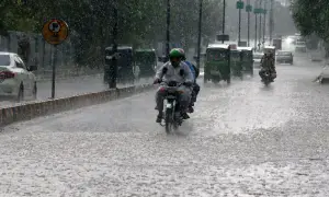 Death toll reaches 10 as rains ravage KP, Punjab