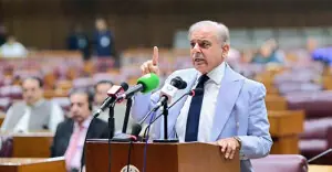 PM takes NA into confidence over Mideast peace deal