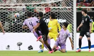 Co-hosts Mexico first team into World Cup knockout rounds