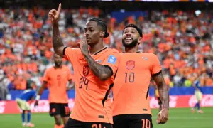 Netherlands thump Sweden in Houston to get World Cup lift-off