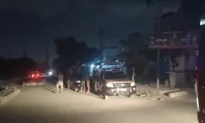 Law enforcers rush to Karachi's Gulistan-i-Jauhar after reports of heavy firing, explosion