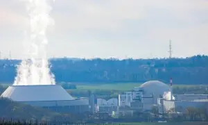 Nuclear renaissance: giving way to small modular reactors