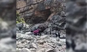 40 killed, 8 injured as passenger bus falls into ravine near Balochistan-KP border