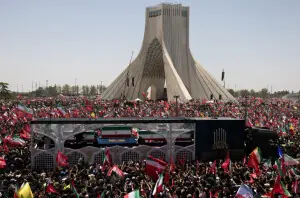 Millions gather as Khamenei&rsquo;s funeral procession begins in Tehran