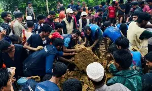 Landslide kills 8 at Rohingya school in Bangladesh