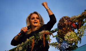 'Total Eclipse of the Heart' singer Bonnie Tyler passes away at 75