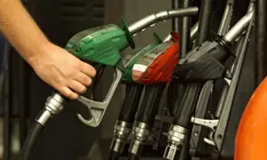 Govt increases petrol price by Rs5.44, diesel by Rs31.05 per litre for next three days