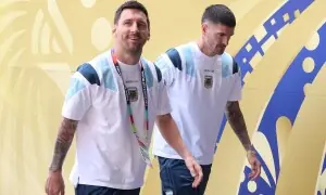Argentina lineup features four-man midfield for World Cup final against Spain