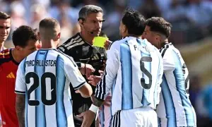Second half of Spain-Argentina clash kicks off with flare-up of tensions in centre circle
