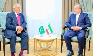 DPM Dar stresses need to build on Islamabad MoU commitments in meeting with Iran’s Araghchi