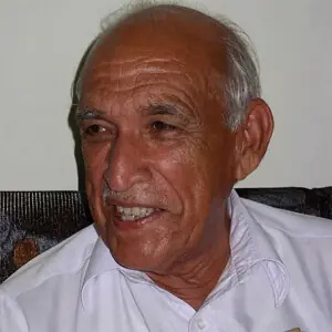 Literary circles concerned over health issues of Pashto poet Dr Israr