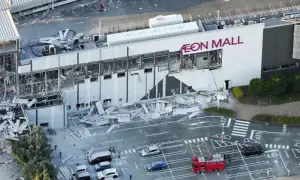 Powerful quake hits southern Japan, deaths feared in shopping mall explosion