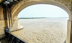 Floodwaters displace thousands, inundate 22 areas in Multan