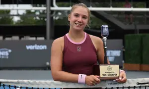 Russian teen Liutova wins Memphis title