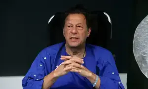 PTI lawmakers call for Imran&rsquo;s transfer to hospital amid health concerns