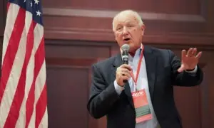 Over 110,000 Canadians call for ouster of US envoy