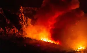Hundreds evacuated from Croatian, Greek resorts as wildfires scorch Europe