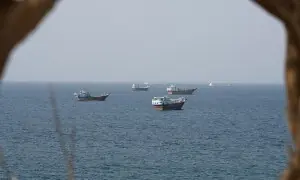 PHOTOS: Vessels transit Strait of Hormuz amid US-Iran tensions