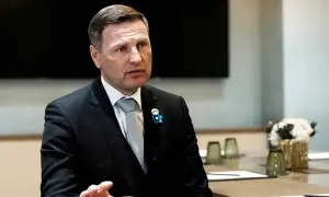 Estonian minister steps down after &euro;70m defence procurement scam