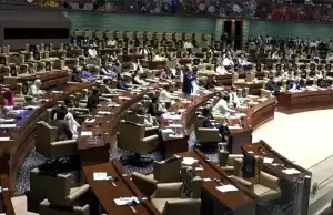 Opposition, treasury in Sindh Assembly unite to demand Centre stop daily petroleum price hikes