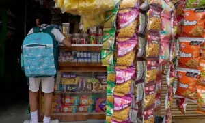 India takes battle against junk food to shops near schools