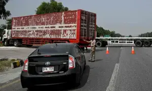 Islamabad-Peshawar motorway reopened to traffic following &lsquo;indefinite&rsquo; closure