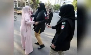 Authorities break up several PTI protests in Karachi