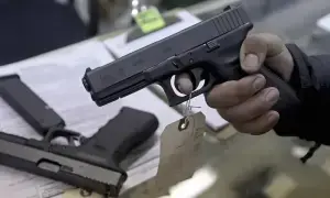 Suspected robber killed, policeman injured in &lsquo;encounter&rsquo; in Islamabad