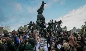 Hundreds arrested in French school protests