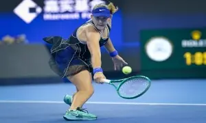 Andreeva fights off Alexandrova to set up China Open semi with Bartunkova