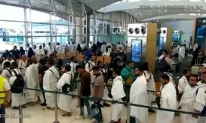 Closure of Riyadh airport extended after deadly Houthi strikes