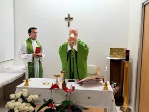 From hospital, Pope pushes Putin for ceasefire in Ukraine city