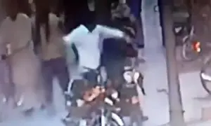 Suspect accused of assaulting female scooty rider in Lahore granted bail Suspect accused of assaulting female scooty rider in Lahore granted bail